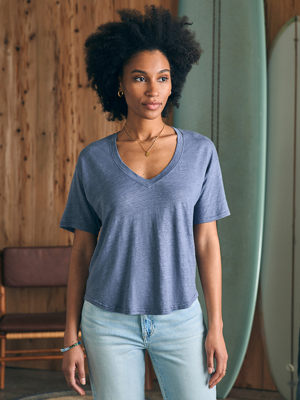 Linen V Neck Tee by Faherty in Folkstone