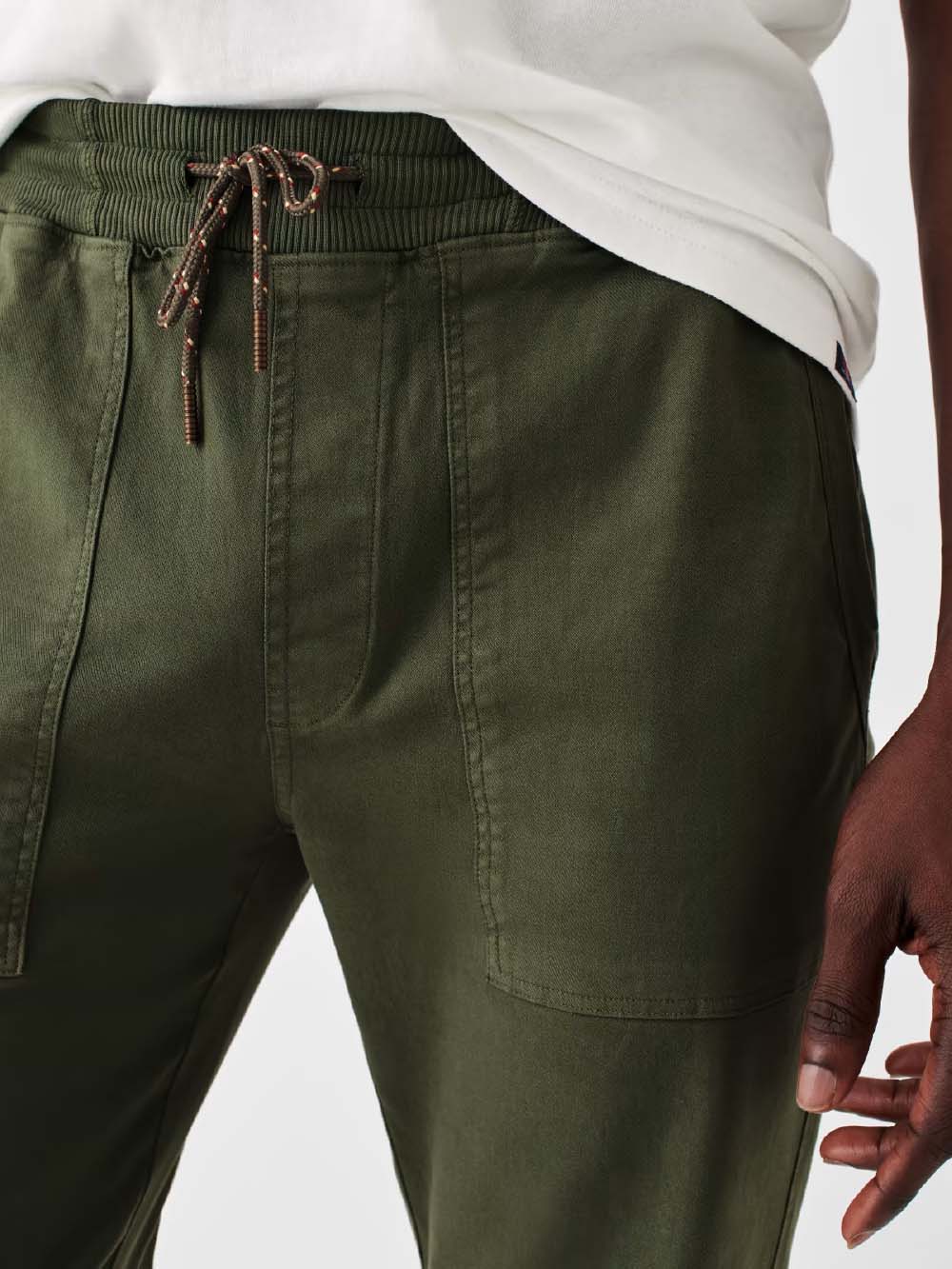 Traveler Pant - Deep Olive