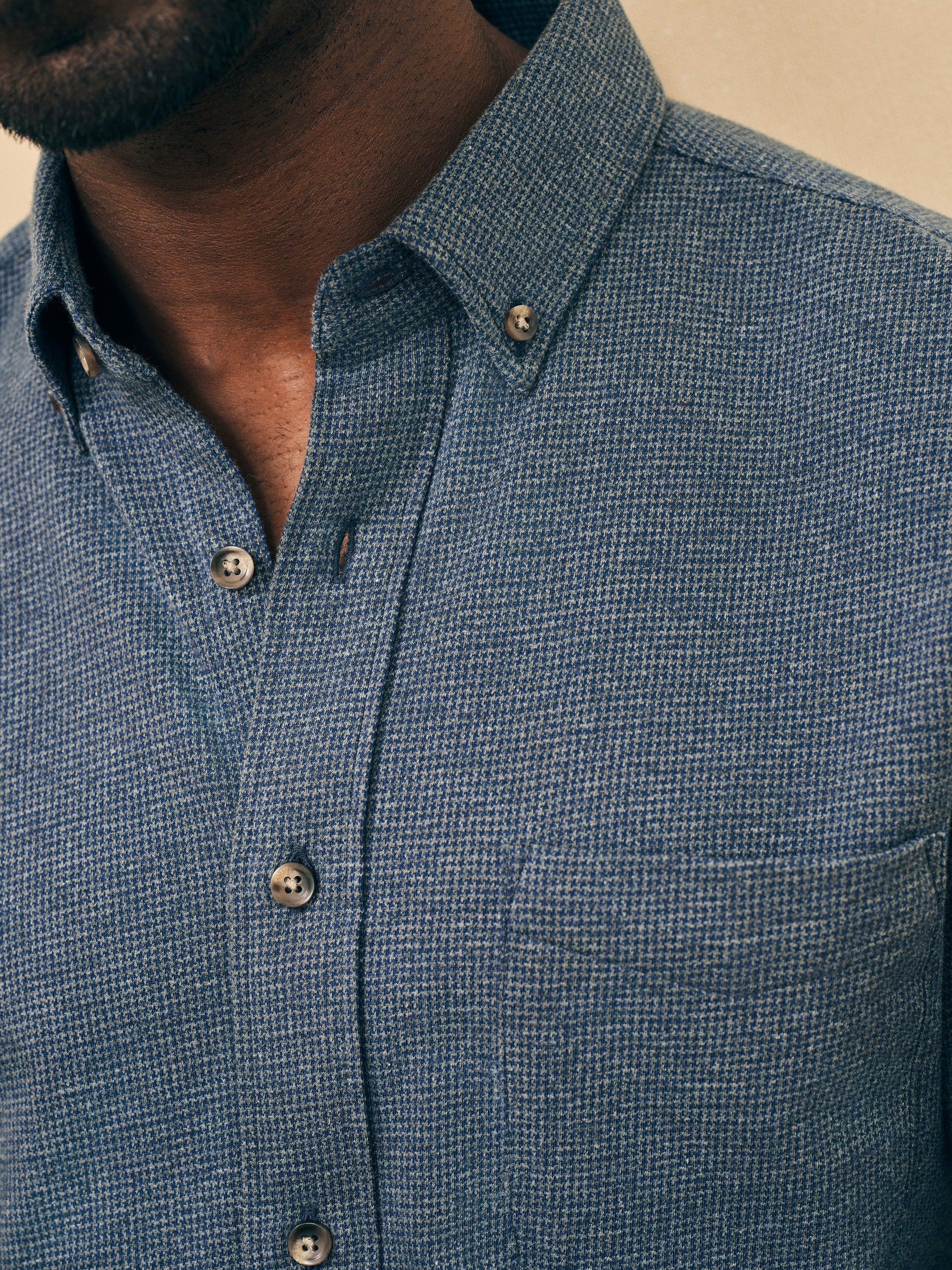 The Houndstooth Knit Shirt By Faherty In Navy Houndstooth