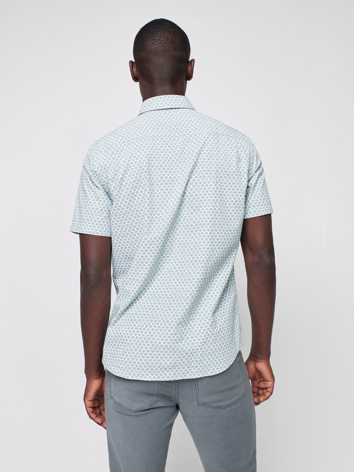 Short Sleeve Stretch Playa Shirt - Jade Fishscale